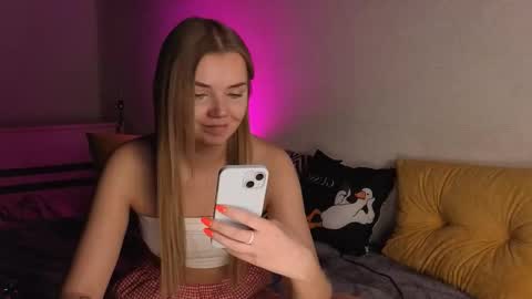 Snapshot of carriebradshawww chatting on December 18, 7:20 pm carriebradshawww online show from December 18, 7:20 pm