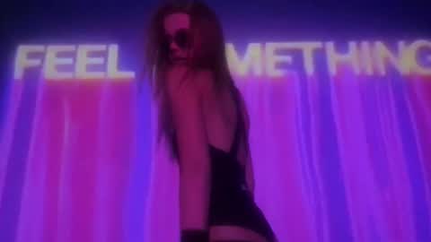 carriebradshawww online show from February 6, 6:55 pm