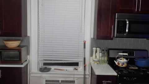 Snapshot of carriemadsin chatting on November 24, 11:15 pm carrie madsin online show from November 24, 11:15 pm