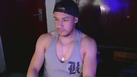 Snapshot of casas_oom chatting on December 7, 8:11 am online show from December 7, 8:11 am