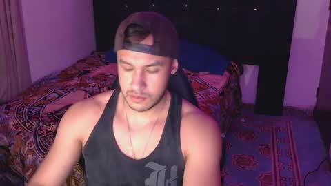 Snapshot of casas_oom chatting on September 13, 4:23 am online show from September 13, 4:23 am