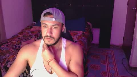 Snapshot of casas_oom chatting on October 12, 6:12 am online show from October 12, 6:12 am