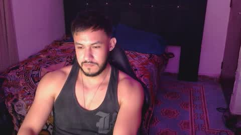 Snapshot of casas_oom chatting on October 25, 4:09 am online show from October 25, 4:09 am