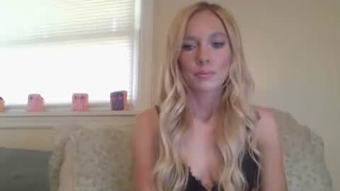 Snapshot of caseygirl6879 chatting on May 11, 3:07 pm Casey Lakes online show from May 11, 3:07 pm