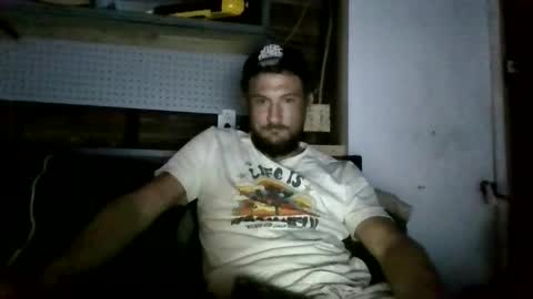okiedadd online show from November 19, 9:09 am