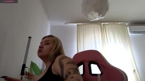 Casey Robbins online show from September 14, 6:01 am