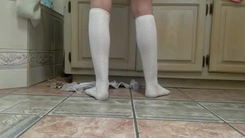 Snapshot of cash13bychanel chatting on November 28, 6:54 pm cash13bychanel online show from November 28, 6:54 pm