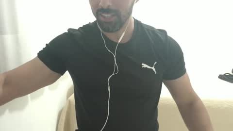 Snapshot of cashmastermuscle77 chatting on January 8, 1:19 am cashmastermuscle77 online show from January 8, 1:19 am