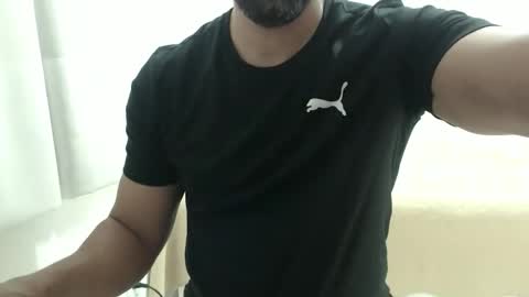 Snapshot of cashmastermuscle77 chatting on January 9, 9:23 am cashmastermuscle77 online show from January 9, 9:23 am