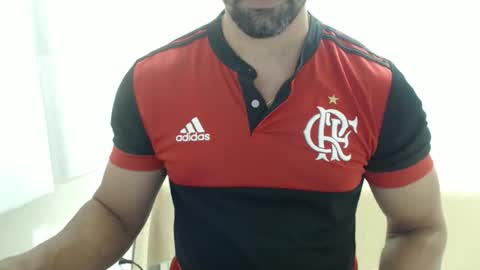 Snapshot of cashmastermuscle77 chatting on January 9, 10:33 pm cashmastermuscle77 online show from January 9, 10:33 pm