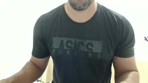 Snapshot of cashmastermuscle77 chatting on January 17, 10:42 am cashmastermuscle77 online show from January 17, 10:42 am