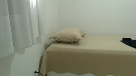 Snapshot of cashmastermuscle77 chatting on February 2, 2:16 pm cashmastermuscle77 online show from February 2, 2:16 pm