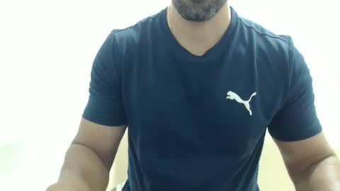 Snapshot of cashmastermuscle77 chatting on February 7, 11:03 am cashmastermuscle77 online show from February 7, 11:03 am