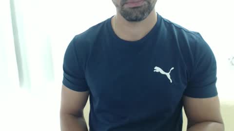 Snapshot of cashmastermuscle77 chatting on February 8, 11:24 am cashmastermuscle77 online show from February 8, 11:24 am