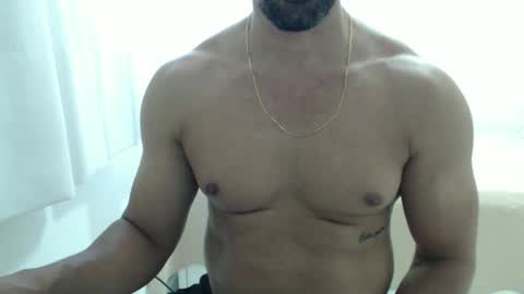 Snapshot of cashmastermuscle77 chatting on February 12, 3:29 pm cashmastermuscle77 online show from February 12, 3:29 pm