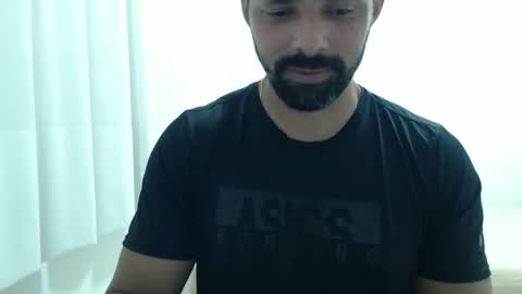 Snapshot of cashmastermuscle77 chatting on March 1, 10:17 am cashmastermuscle77 online show from March 1, 10:17 am