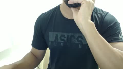 Snapshot of cashmastermuscle77 chatting on March 2, 1:19 am cashmastermuscle77 online show from March 2, 1:19 am