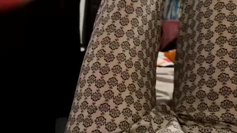 Snapshot of casidy1 chatting on December 18, 5:04 am casidy1 online show from December 18, 5:04 am