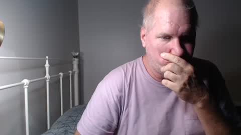 Snapshot of casinocam chatting on November 20, 7:52 am CasinoCam online show from November 20, 7:52 am