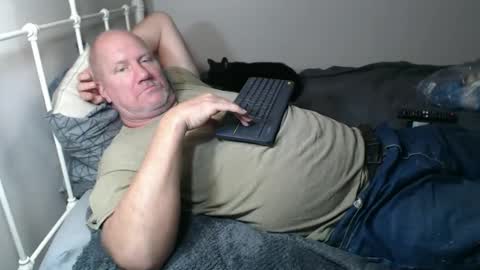 Snapshot of casinocam chatting on December 22, 5:15 am CasinoCam online show from December 22, 5:15 am