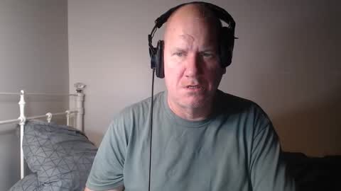 Snapshot of casinocam chatting on January 17, 12:59 am CasinoCam online show from January 17, 12:59 am