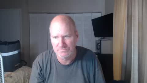 Snapshot of casinocam chatting on February 4, 5:19 pm CasinoCam online show from February 4, 5:19 pm