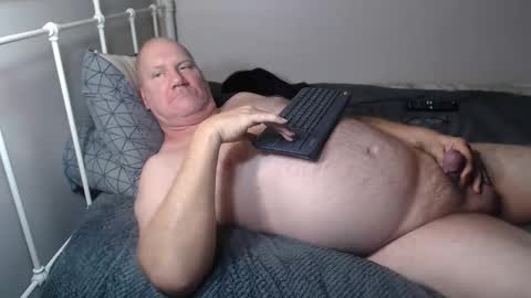 Snapshot of casinocam chatting on February 15, 7:38 am CasinoCam online show from February 15, 7:38 am