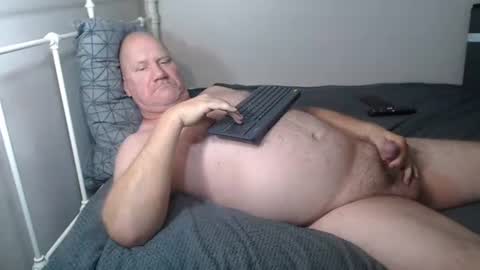 Snapshot of casinocam chatting on February 16, 8:49 pm CasinoCam online show from February 16, 8:49 pm