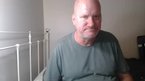 Snapshot of casinocam chatting on February 17, 9:10 pm CasinoCam online show from February 17, 9:10 pm