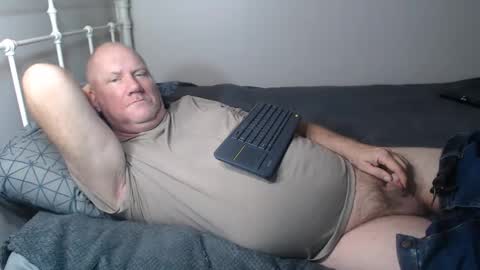 Snapshot of casinocam chatting on February 22, 4:49 pm CasinoCam online show from February 22, 4:49 pm