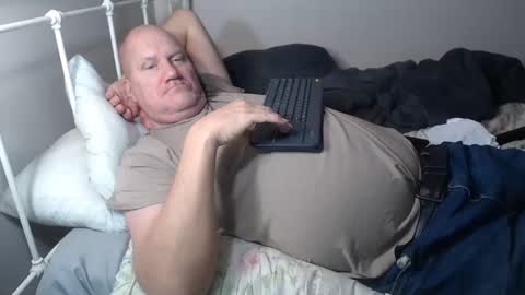 Snapshot of casinocam chatting on February 23, 7:06 am CasinoCam online show from February 23, 7:06 am