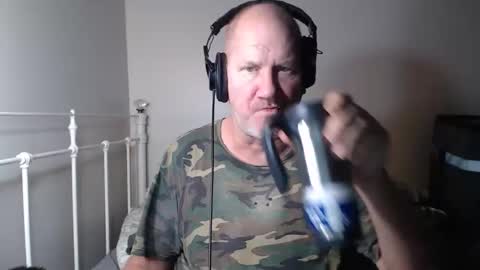 Snapshot of casinocam chatting on March 1, 9:00 am CasinoCam online show from March 1, 9:00 am