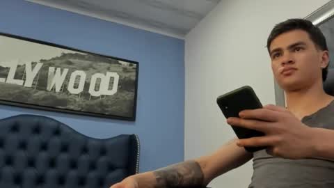 Snapshot of casper_white_ chatting on September 21, 4:47 am casper_white_ online show from September 21, 4:47 am