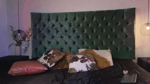 Snapshot of casper_white_ chatting on September 27, 8:14 pm casper_white_ online show from September 27, 8:14 pm