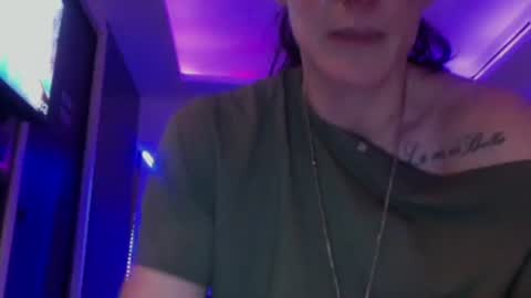 Snapshot of cassandra06400 chatting on October 2, 10:28 pm cassandra06400 online show from October 2, 10:28 pm