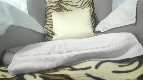 Snapshot of cassandra_joy chatting on January 1, 8:13 am Cassandra joy online show from January 1, 8:13 am