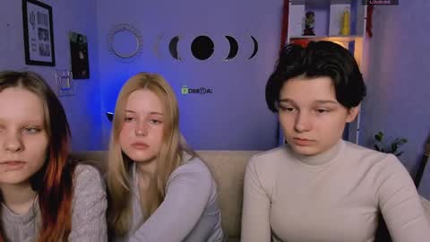 Cassandra online show from March 22, 10:18 am