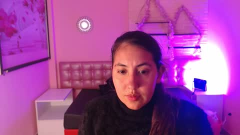 Snapshot of cassandra_ruizz chatting on October 3, 8:17 pm 573215024606 online show from October 3, 8:17 pm