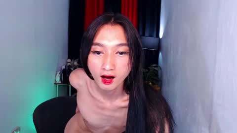 cassandrafoxxx online show from December 7, 12:02 pm