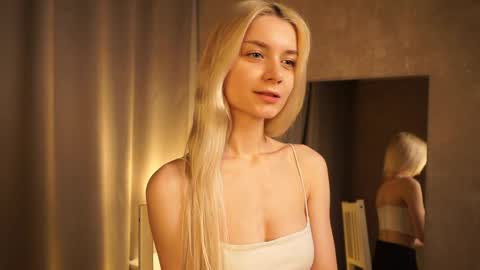 Cassie online show from February 25, 5:47 pm