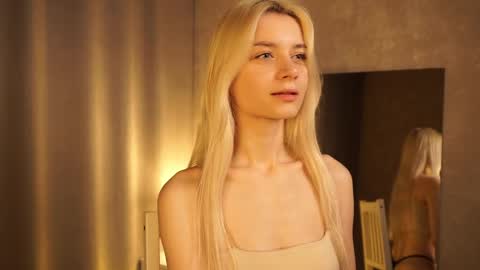 Cassie online show from March 4, 5:34 pm