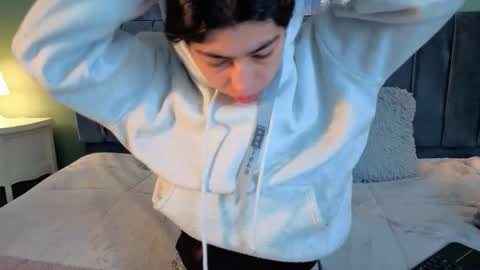 cassie_bloom online show from March 27, 4:07 am