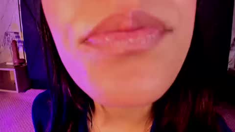 Snapshot of cassie_jones1 chatting on September 12, 3:39 am Cassie Jones online show from September 12, 3:39 am