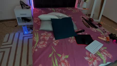 Cassie online show from January 24, 6:46 am