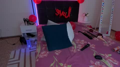 Cassie online show from February 9, 6:43 am