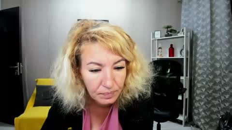 Snapshot of cassiejonas chatting on June 16, 2:58 am CassieJonas online show from June 16, 2:58 am