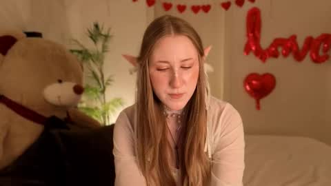 Casey online show from February 15, 11:45 pm