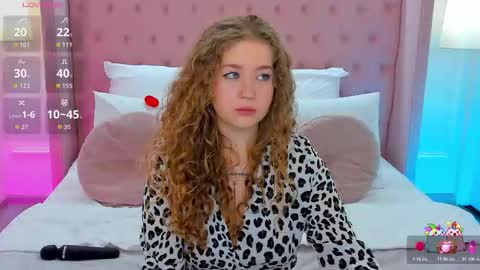 Curly online show from March 21, 8:19 am