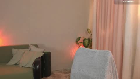 Snapshot of cassisland chatting on December 15, 8:15 pm cassandra online show from December 15, 8:15 pm