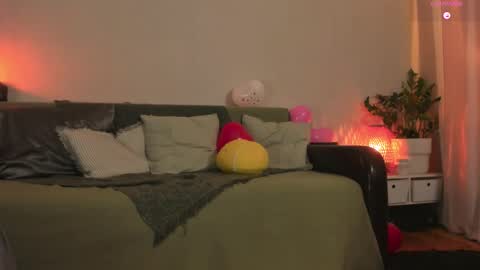 Snapshot of cassisland chatting on February 17, 11:31 pm cassandra online show from February 17, 11:31 pm